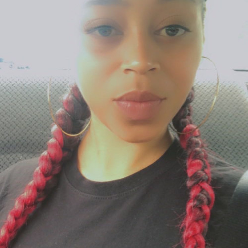 Keyy B.