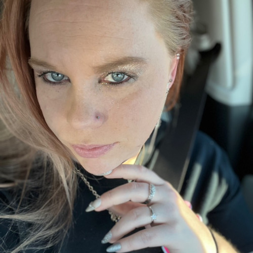 Veronica V. profile photo
