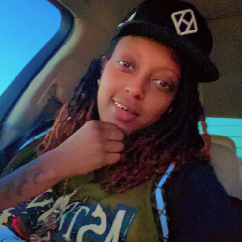 ariel c. profile photo