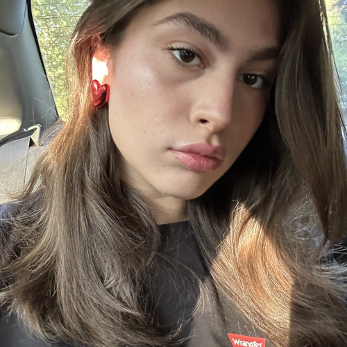 Tekla B.