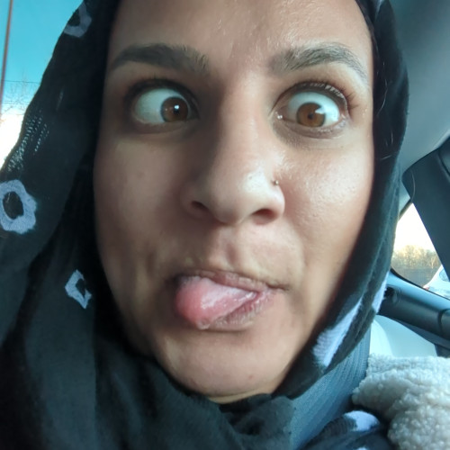 Yasmin B.