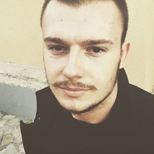 Valmir R.