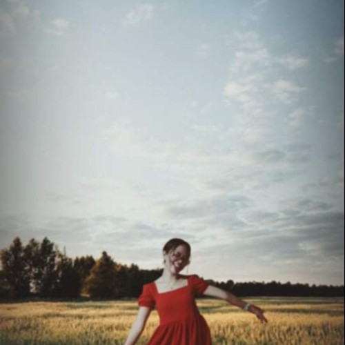 Claire V.