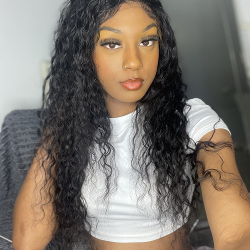 Ebony W. profile photo