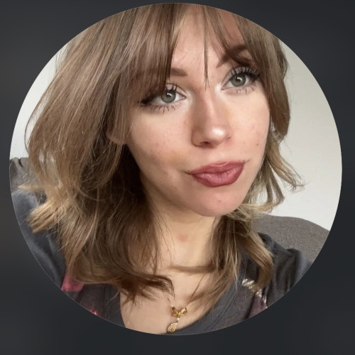 Anya W. profile photo