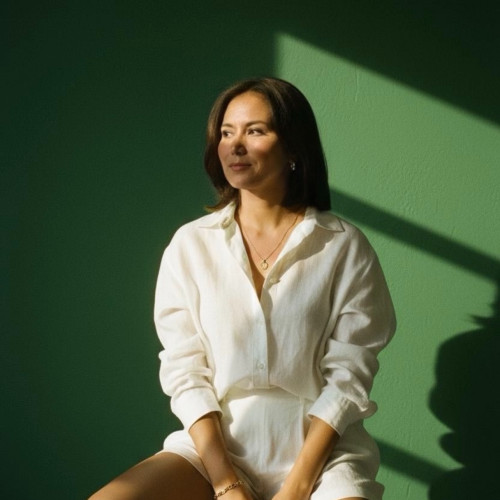 Dewi E. profile photo