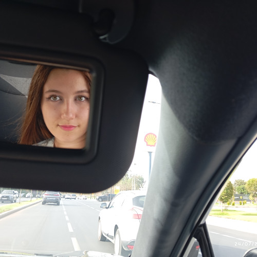 Yasmine  C. profile photo