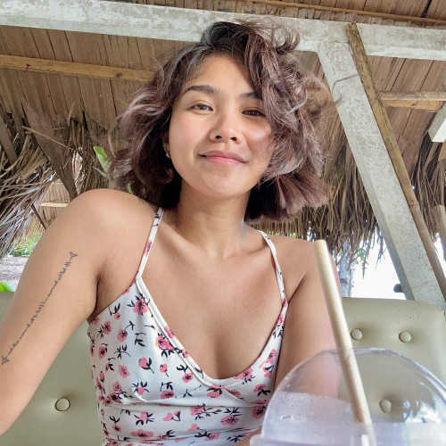 Dolly B. profile photo