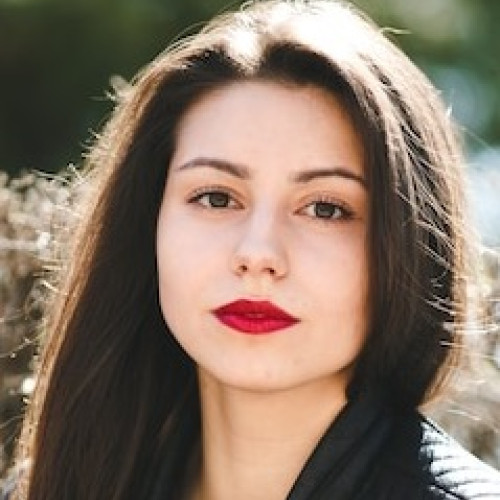 Mayra M.