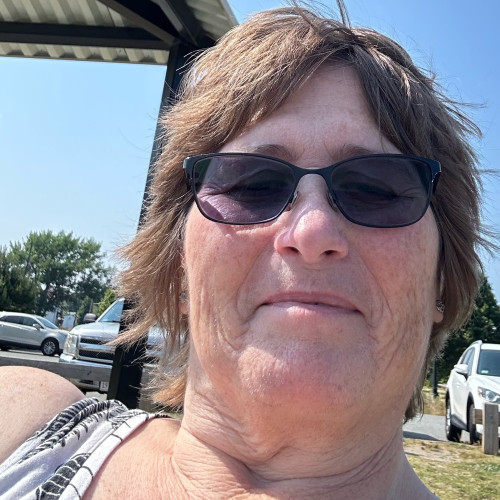Deb M. profile photo