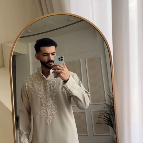 Shariq B. profile photo