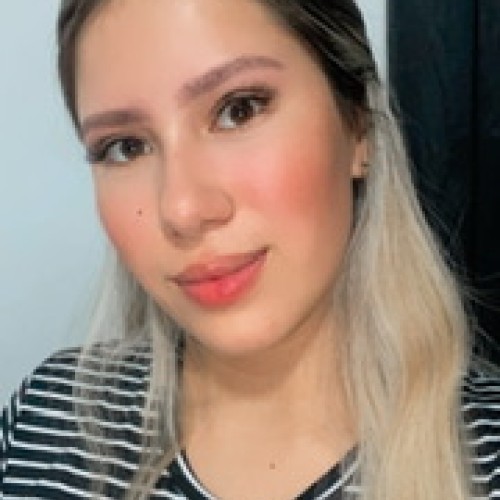 Alejandra  R.