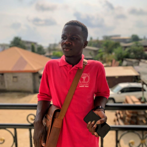 JUNIOR  E. profile photo