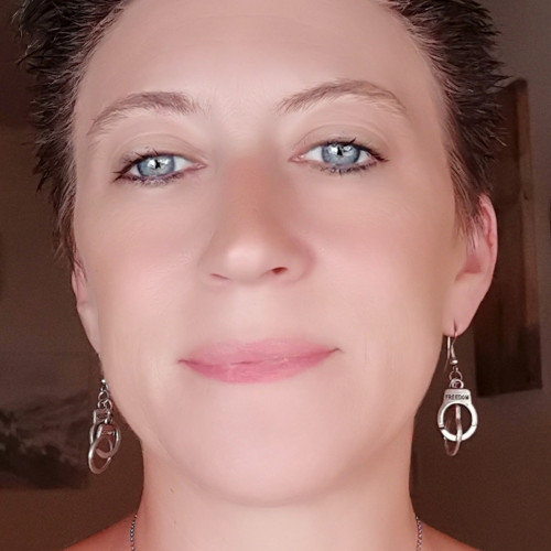 chrystelle r.