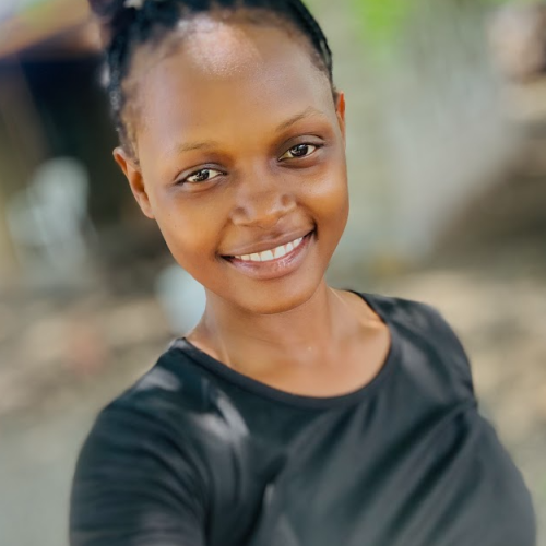 winnie n. profile photo