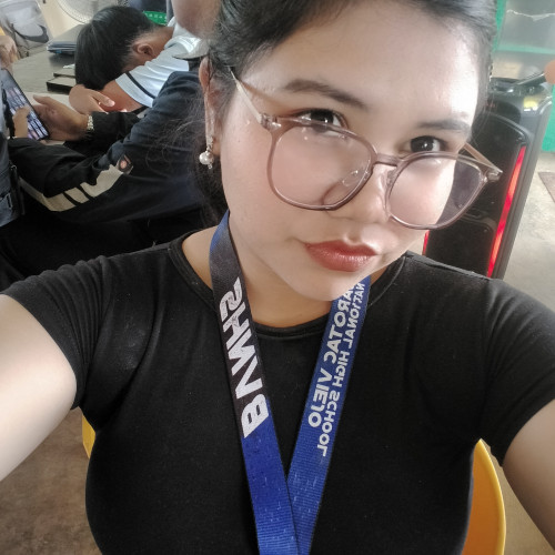 Lhyeen  L.