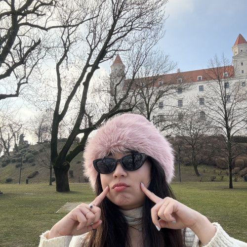 Iblue M. profile photo