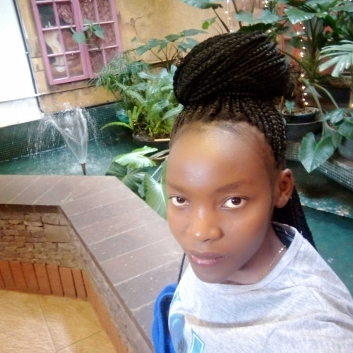 Esther M. profile photo