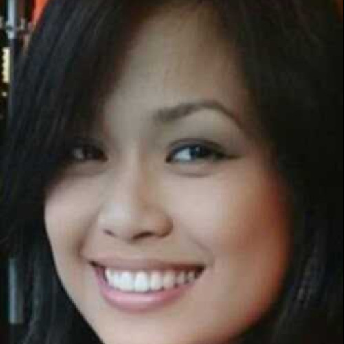 Evalyn Ţ.