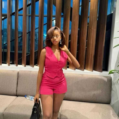 Ari J. profile photo