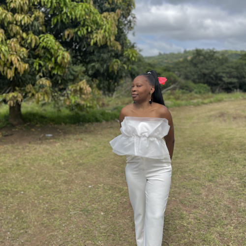 Lisakhanya M.