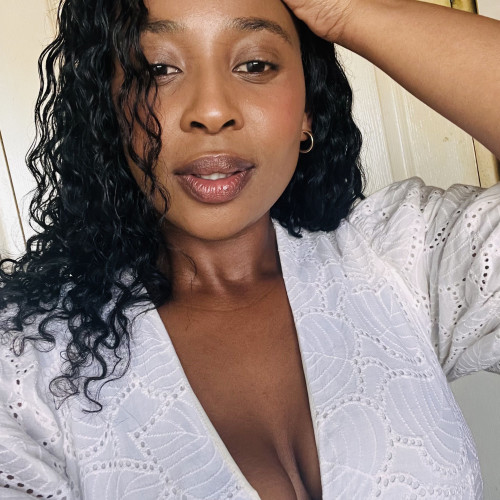 Ona M. profile photo