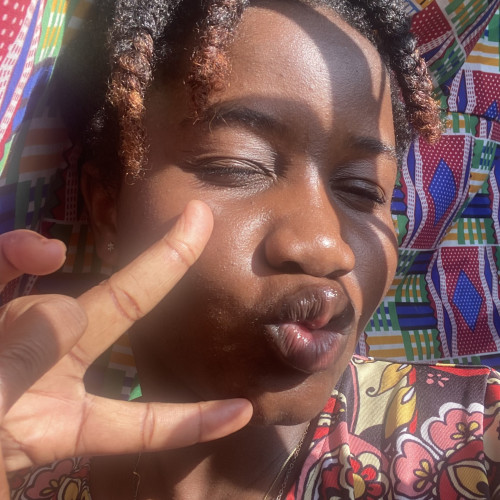 Esther  L. profile photo