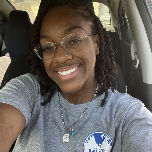 Kennedi K.