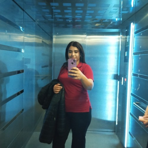 Bouchra R.