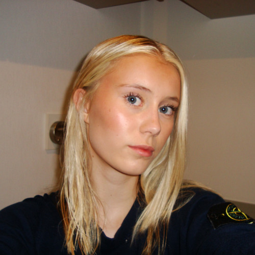 Roxy V. profile photo