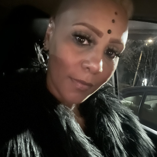 CeeCee B. profile photo