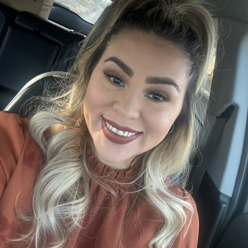 Elva M. profile photo