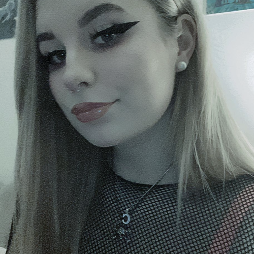 Zoe H.