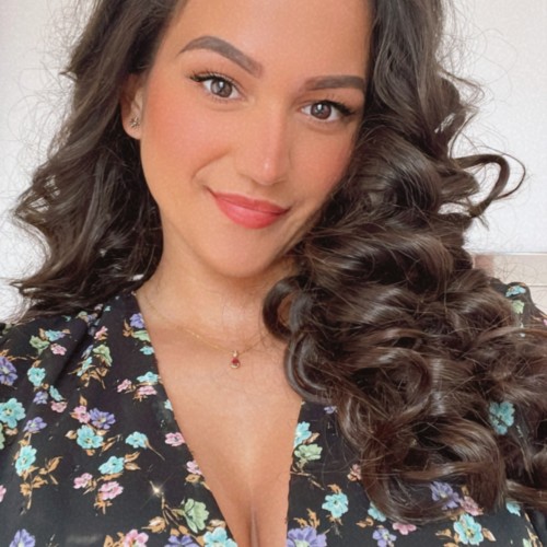 Yasmin B.