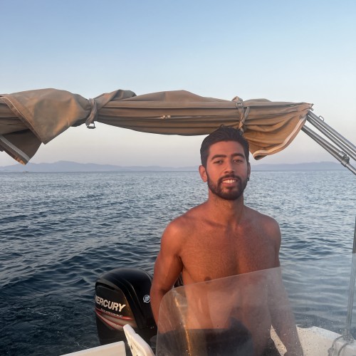 Neo R. profile photo