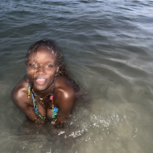 Xmira T. profile photo