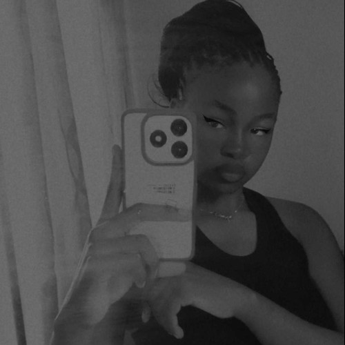 amused e. profile photo