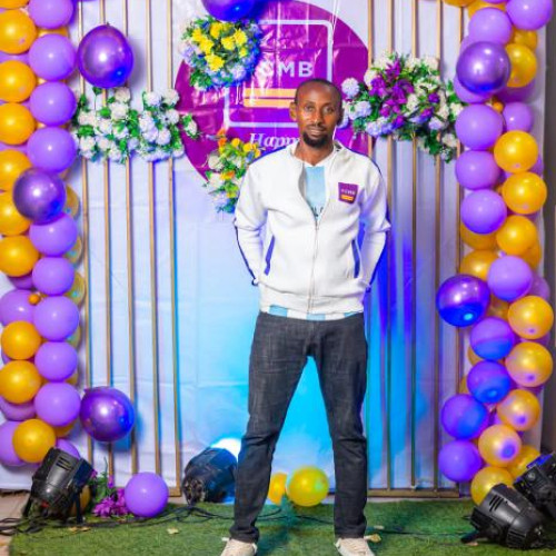 OLUWATOSIN  I. profile photo