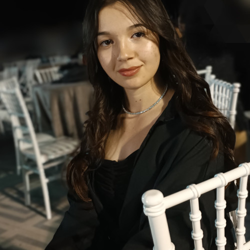 Ayşe  A.