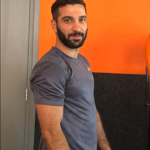 Farzad R. profile photo