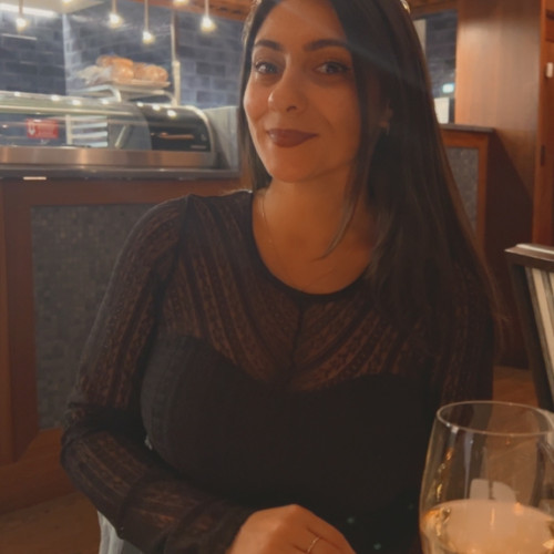 Derya Y.