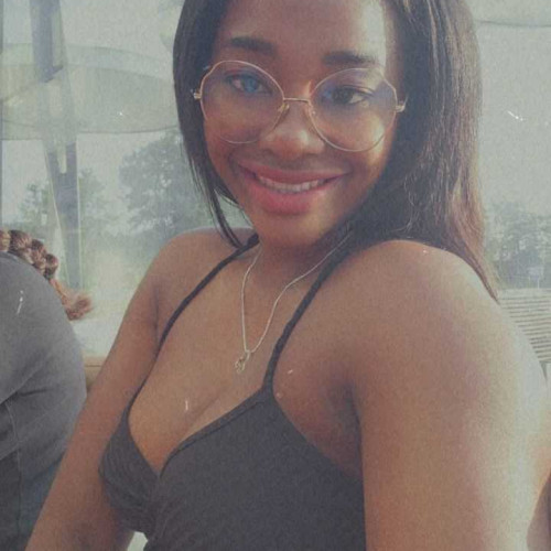 yolaine J. profile photo