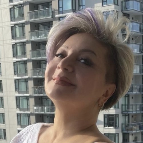 Nadia  S.