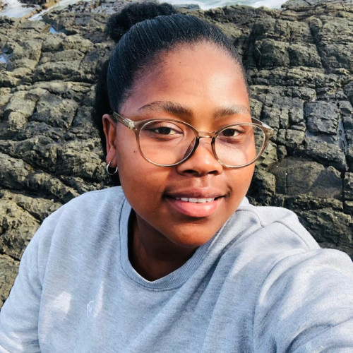 Liza L. profile photo