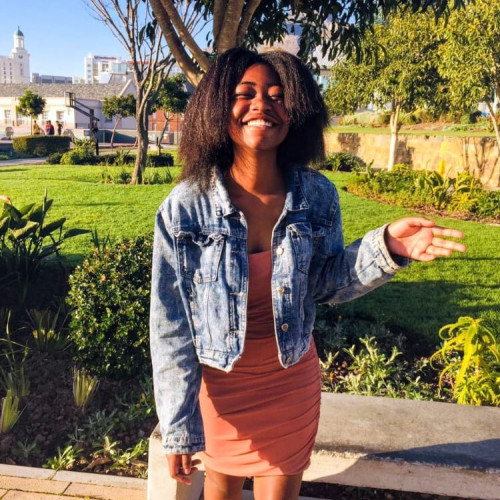 Ellani B. profile photo