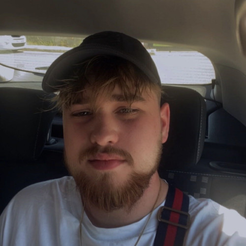 tom v. profile photo