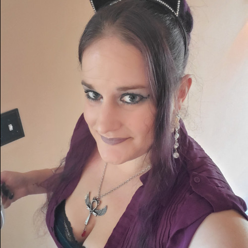 Bobbi M. profile photo