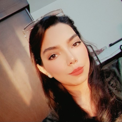 Eymi L.