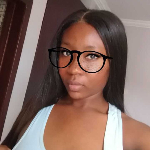Roxy N. profile photo
