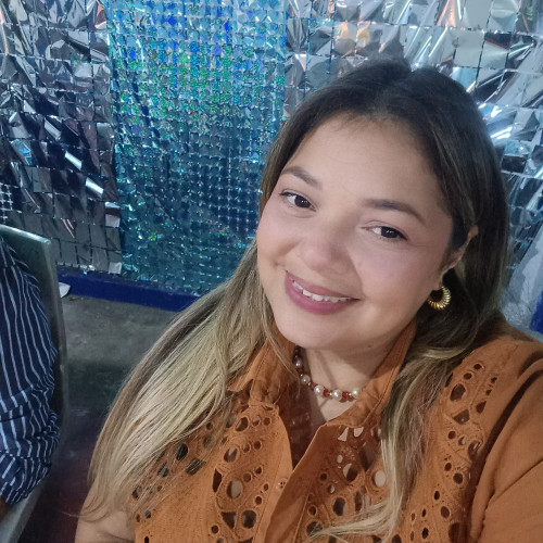 Esmy O. profile photo